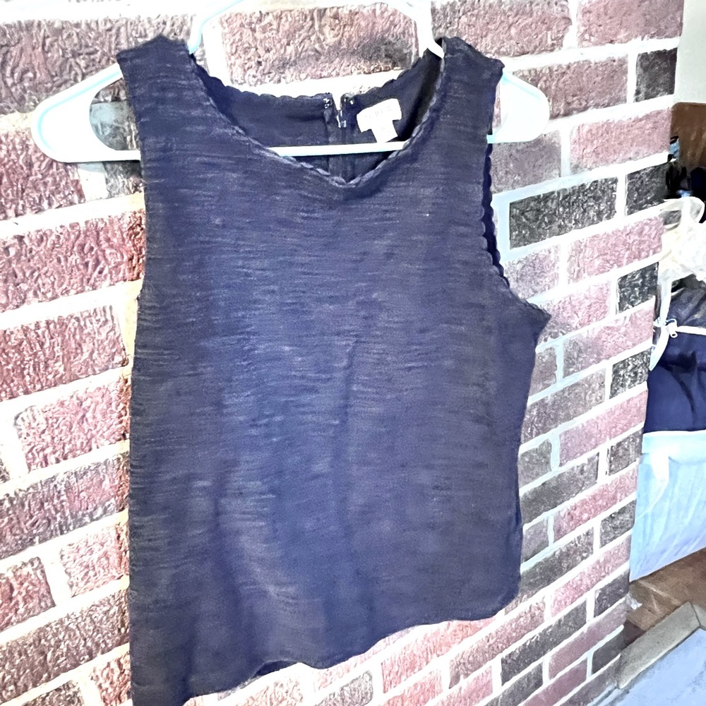 Like New JCREW Navy sleevless top -Medium